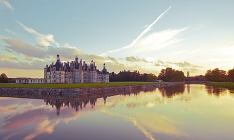 https://i.guim.co.uk/img/static/sys-images/Travel/Pix/pictures/2014/9/18/1411056384771/Ch-teau-de-Chambord-014.jpg?crop=none&dpr=1&s=none&width=465